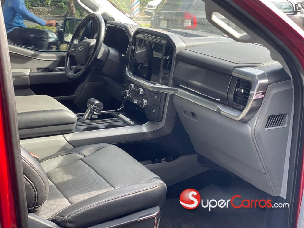 2021 Ford F 150 Lariat — foto 8 / 11