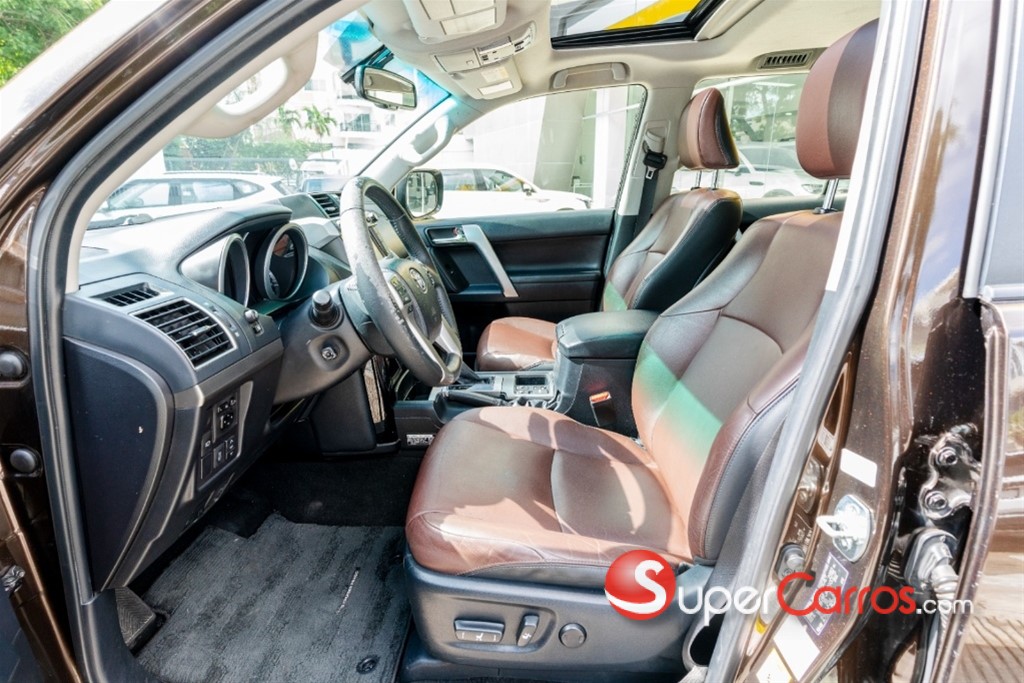 2017 Toyota Land Cruiser Prado VXL — foto 4 / 10