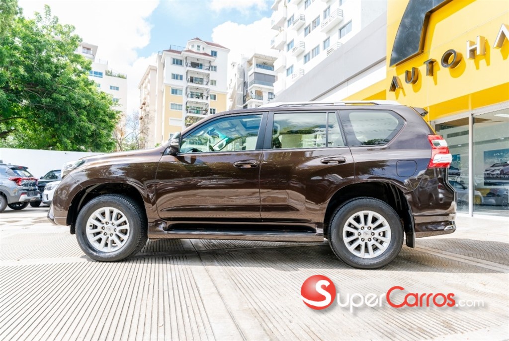 2017 Toyota Land Cruiser Prado VXL — foto 8 / 10