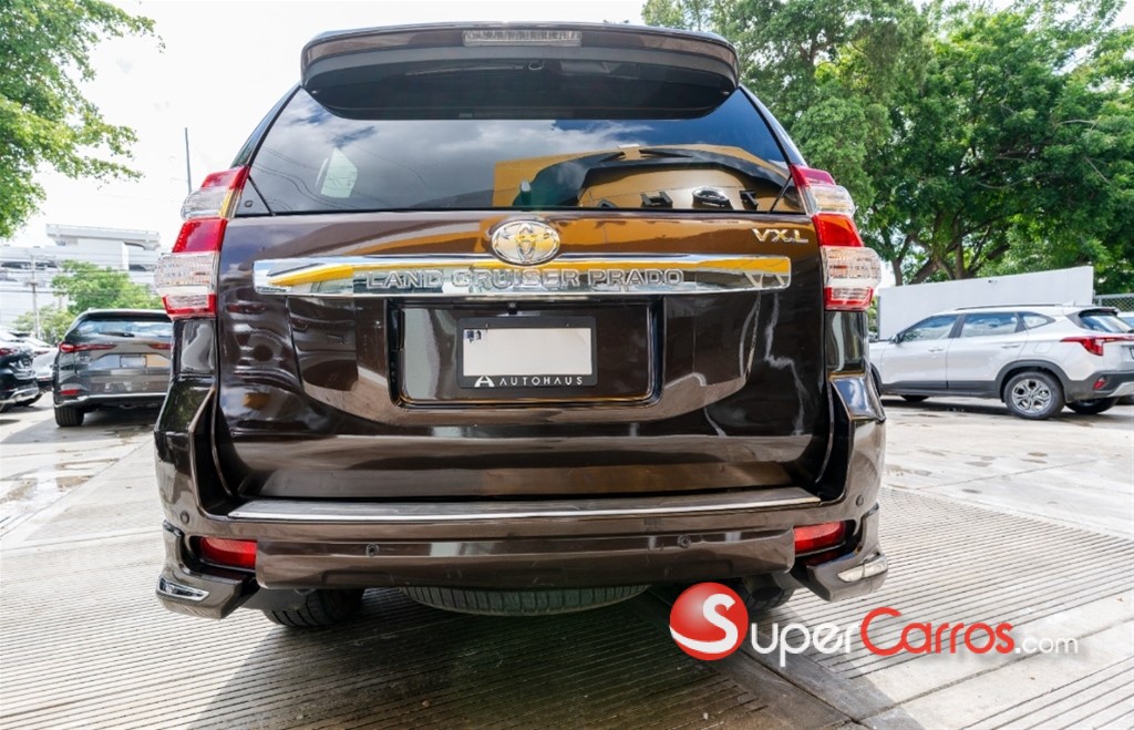 2017 Toyota Land Cruiser Prado VXL — foto 10 / 10