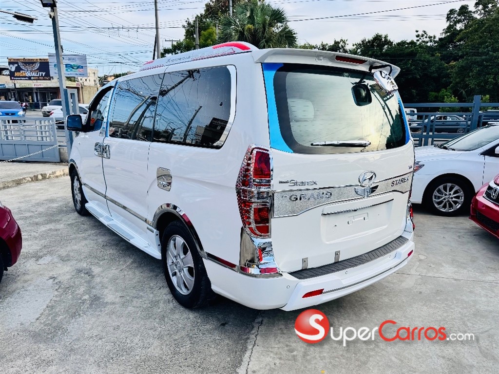 2020 Hyundai Grand Starex — foto 4 / 12