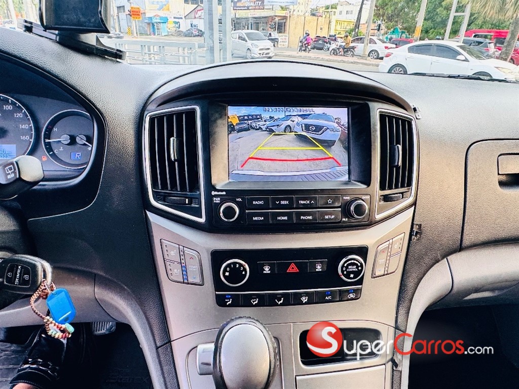 2020 Hyundai Grand Starex — foto 11 / 12