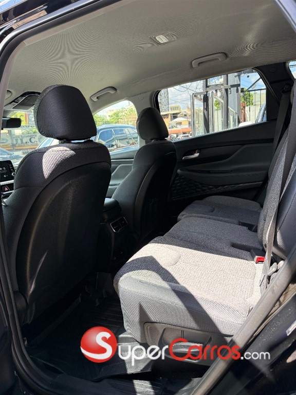 2023 Hyundai Santa Fe SE — foto 6 / 12