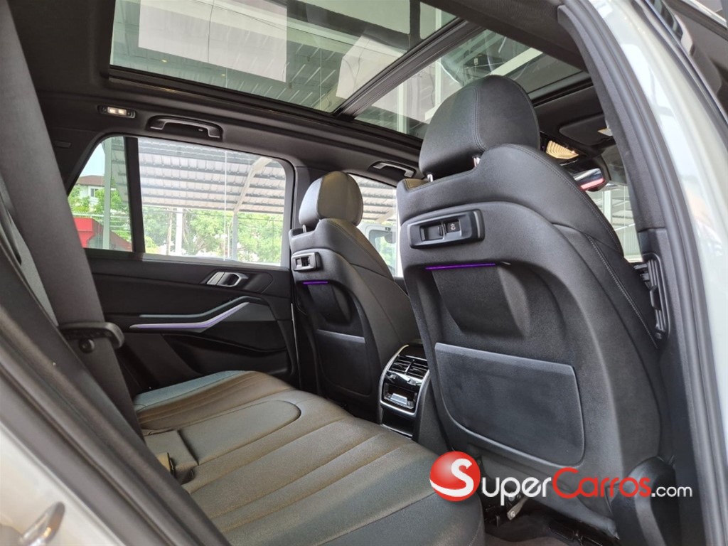 2020 BMW X 5 XDRIVE 40i — foto 4 / 11