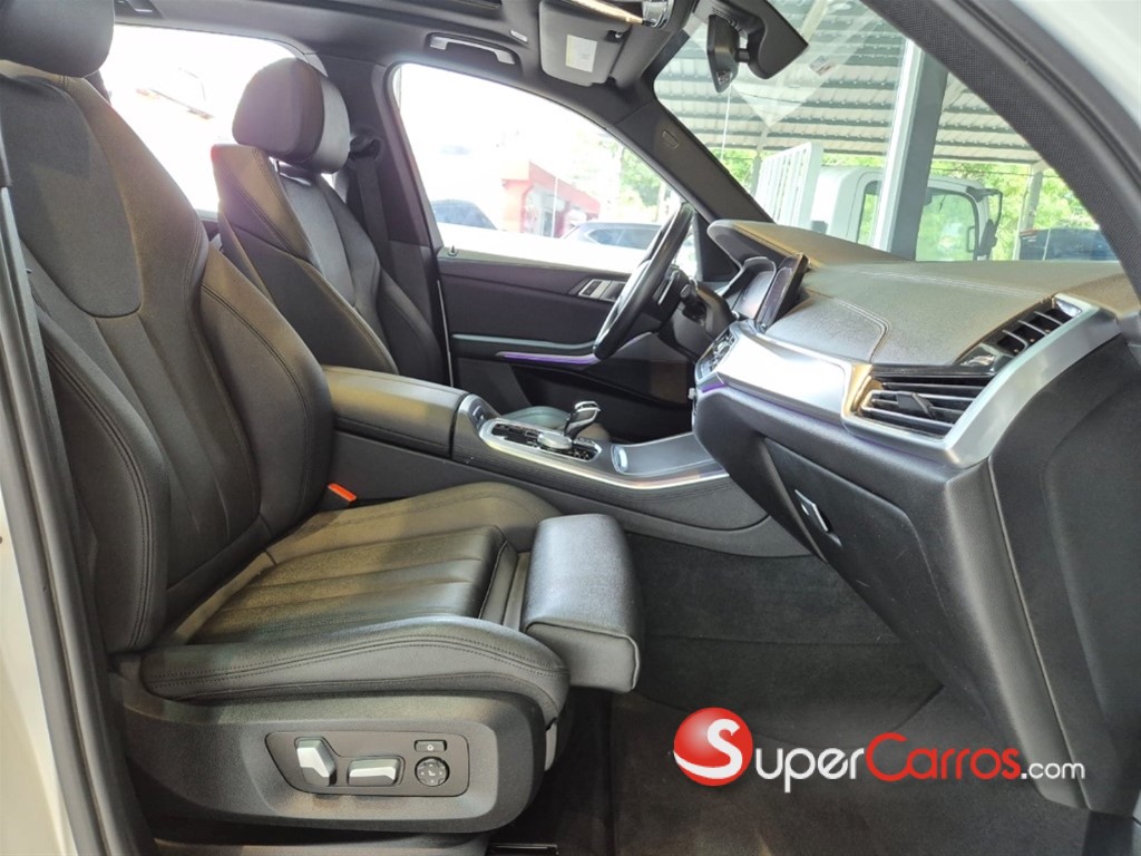 2020 BMW X 5 XDRIVE 40i — foto 6 / 11