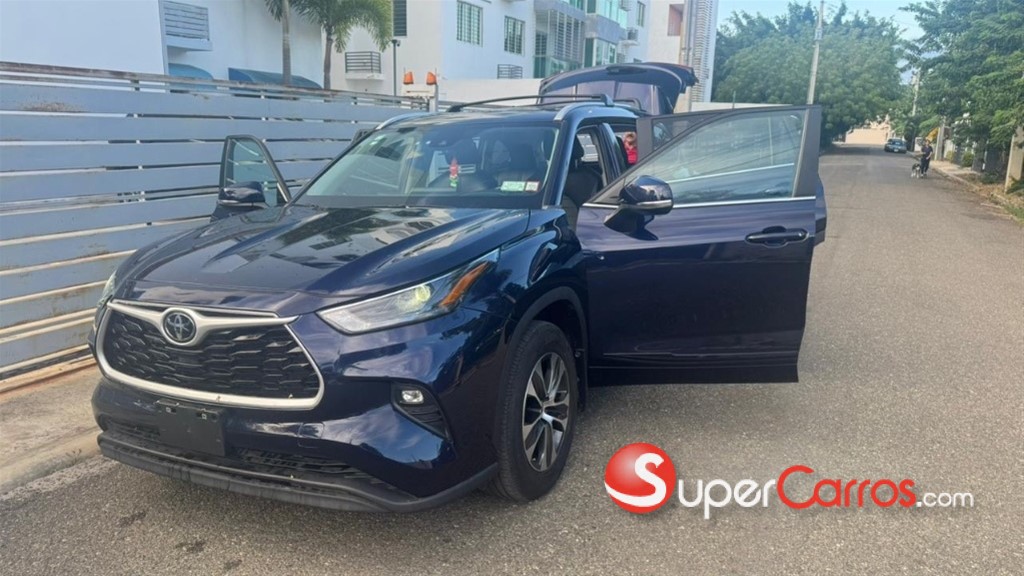 2023 Toyota Highlander XLE