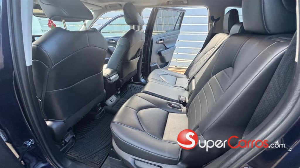 2023 Toyota Highlander XLE — foto 4 / 11