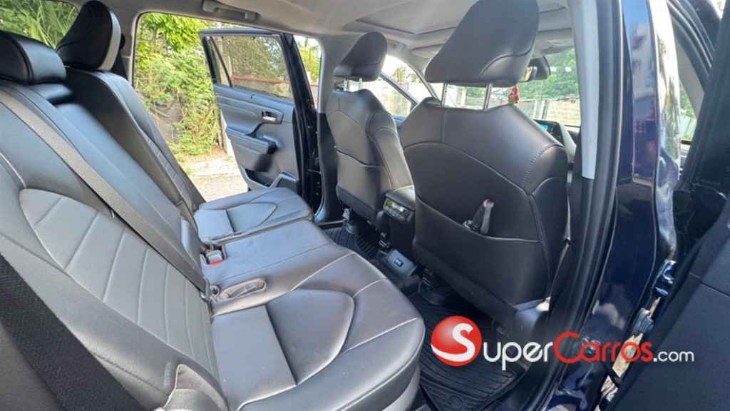 2023 Toyota Highlander XLE — foto 8 / 11