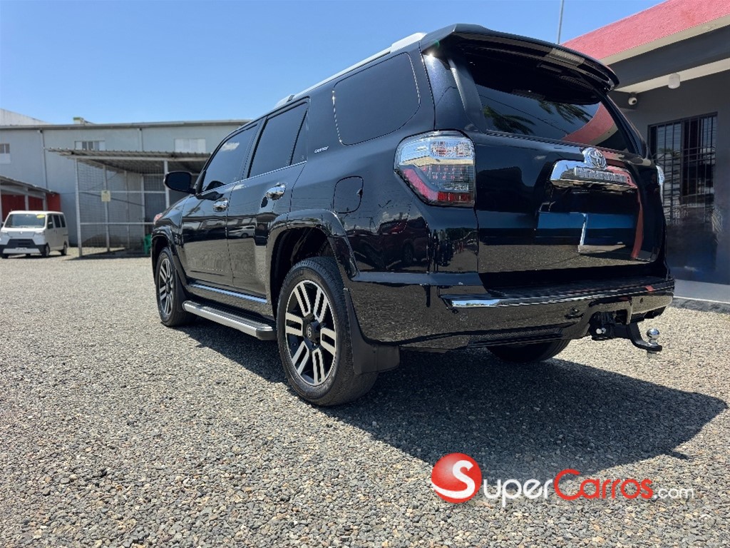 2018 Toyota 4 Runner Limited — foto 4 / 9