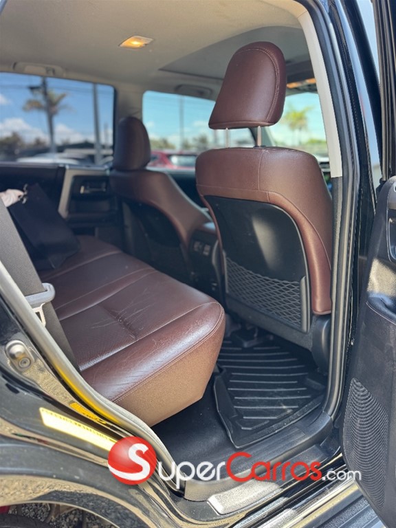 2018 Toyota 4 Runner Limited — foto 5 / 9