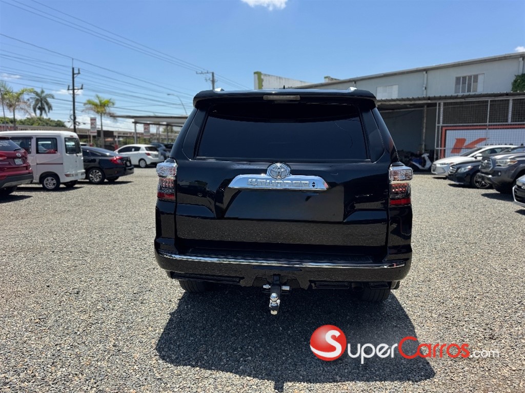 2018 Toyota 4 Runner Limited — foto 7 / 9