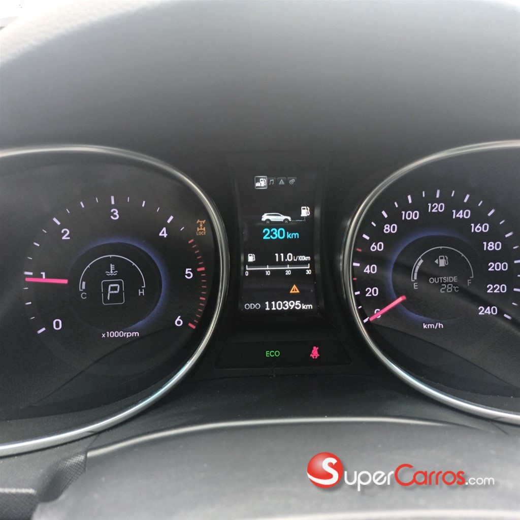2015 Hyundai Grand Santa Fe — foto 7 / 12