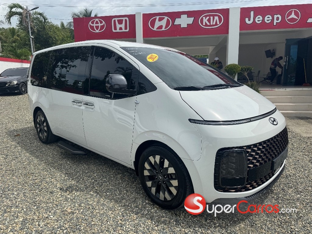 2022 Hyundai Staria