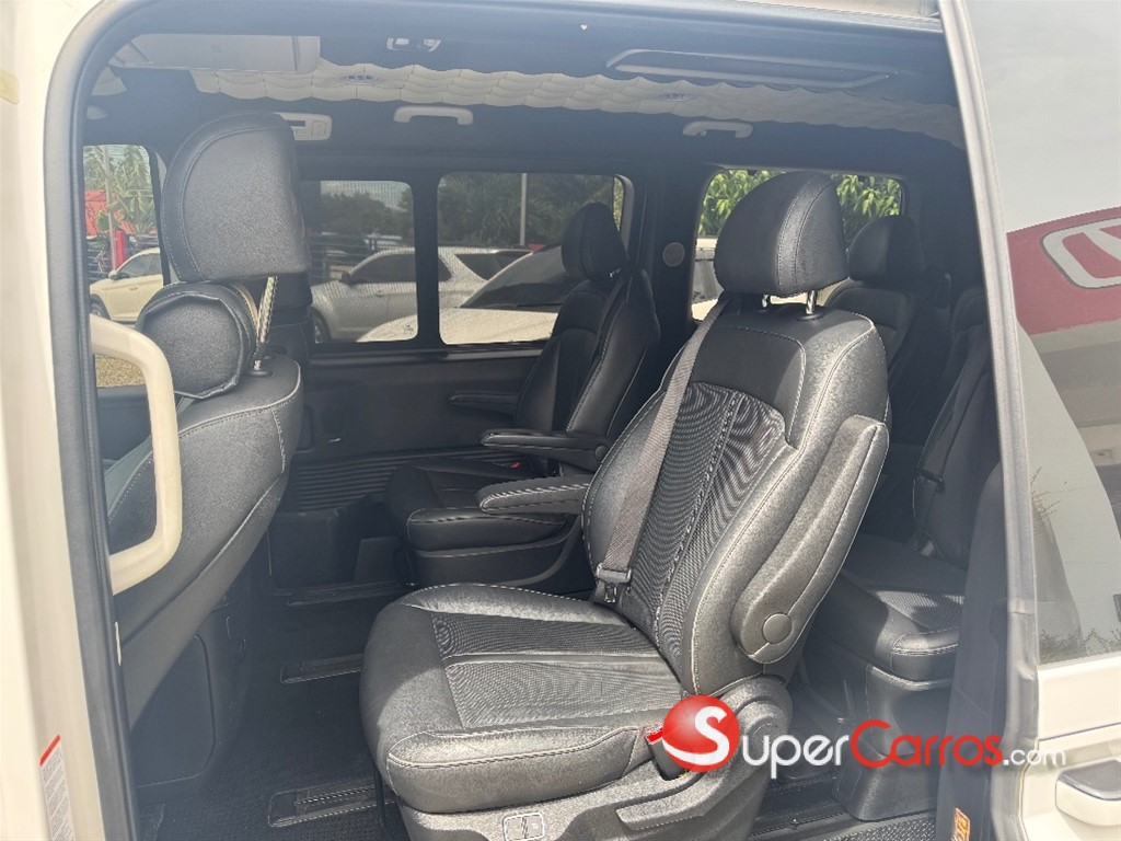 2022 Hyundai Staria — foto 9 / 12