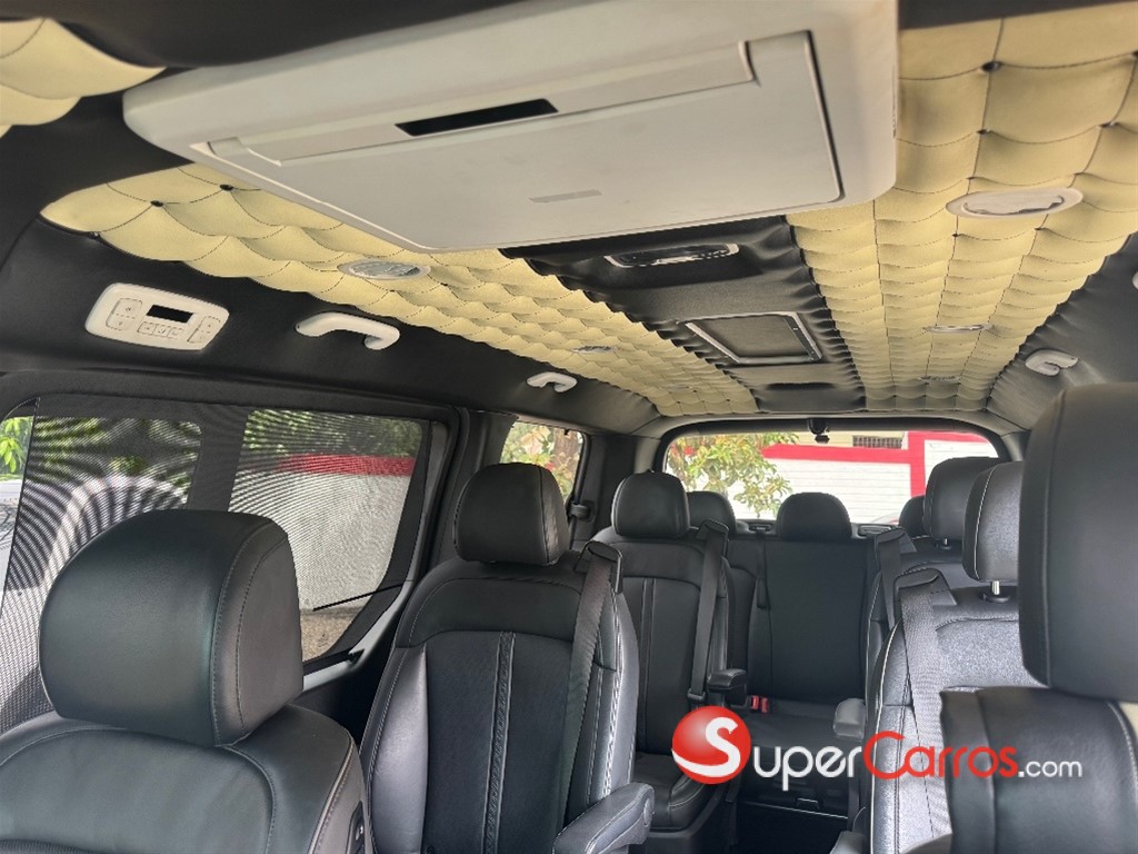 2022 Hyundai Staria — foto 10 / 12