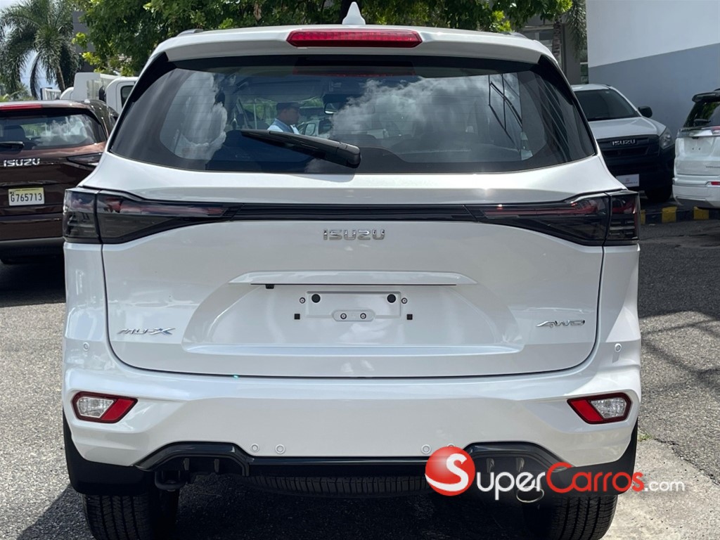 2027 Isuzu Mux — foto 3 / 10