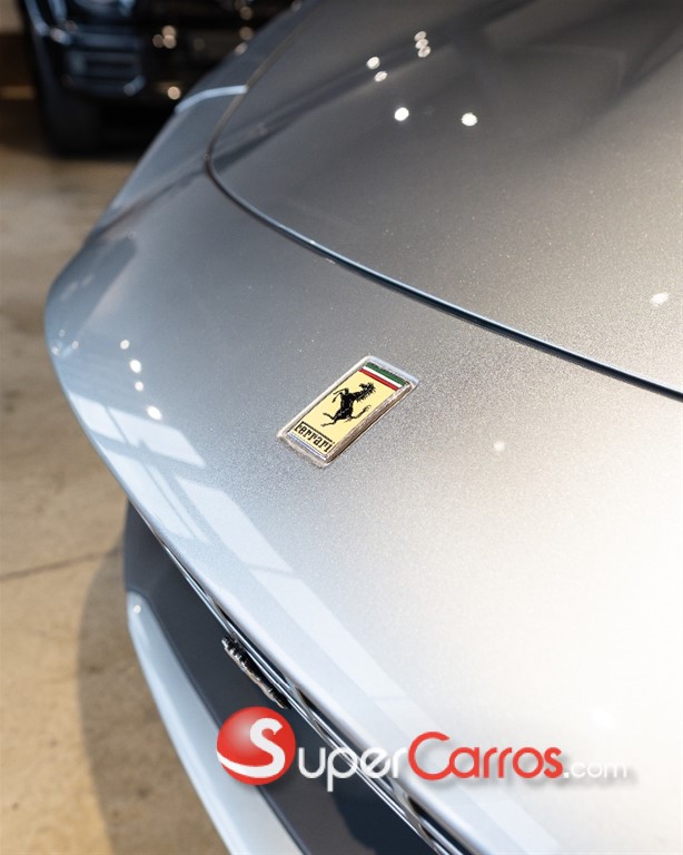 2021 Ferrari Roma — foto 3 / 12