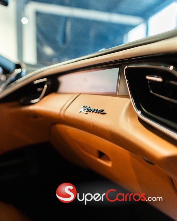 2021 Ferrari Roma — foto 11 / 12