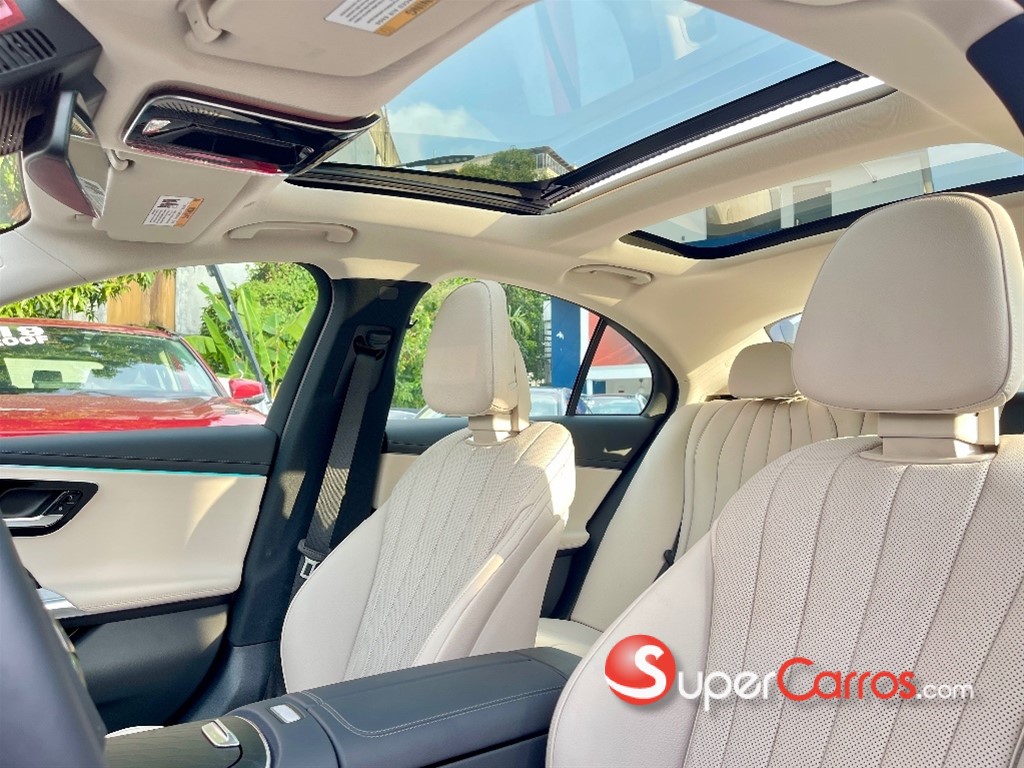 2024 Mercedes-Benz Clase E 350 4 MATIC — foto 10 / 12