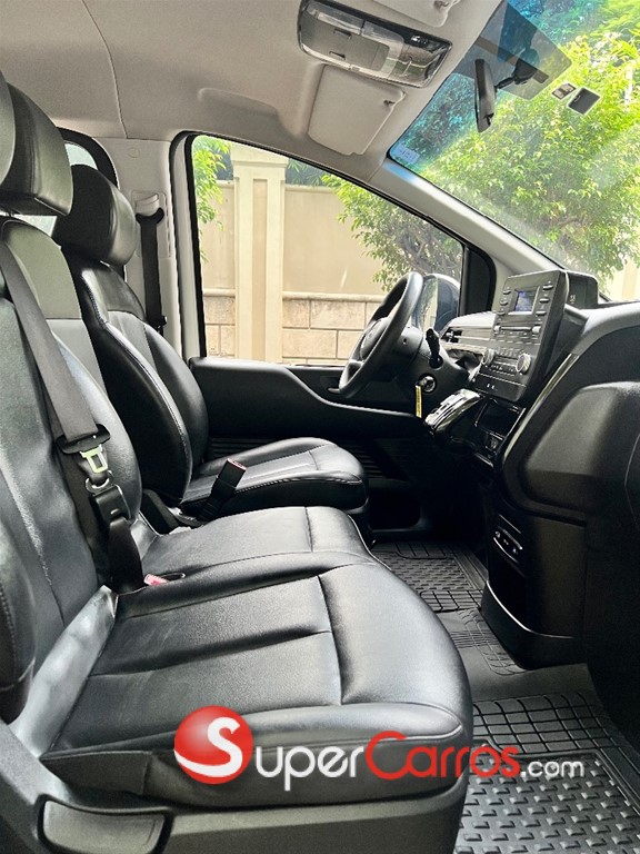 2022 Hyundai Staria — foto 11 / 12