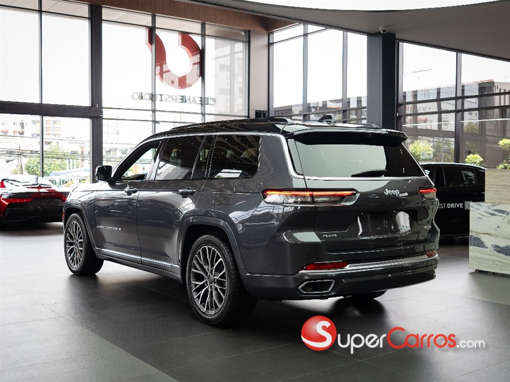 2025 Jeep Grand Cherokee Summit Reserve — foto 2 / 10