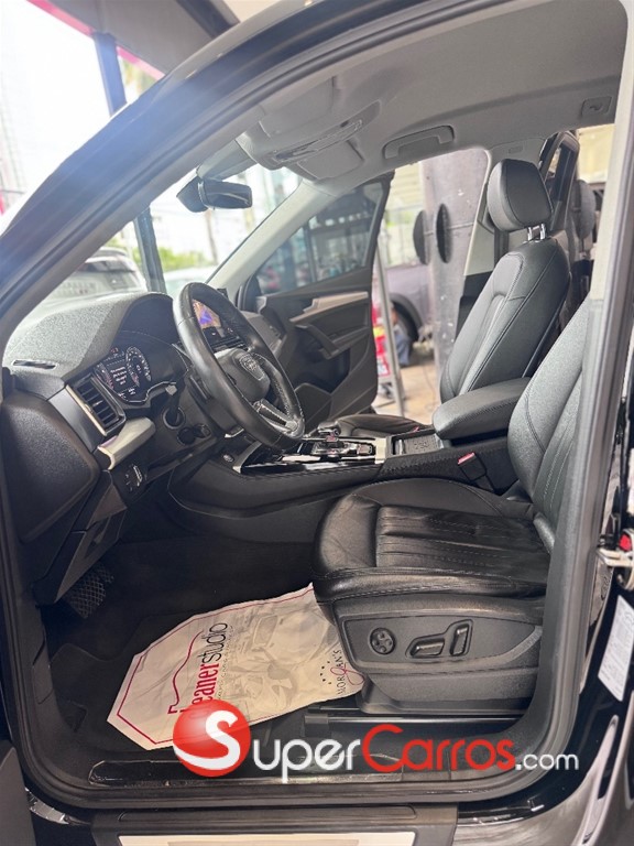 2021 Audi Q5 45 TFSI QUATTRO — foto 10 / 12