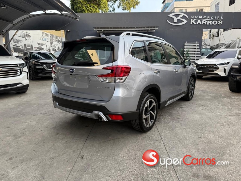 2025 Subaru Forester Limited — foto 4 / 12