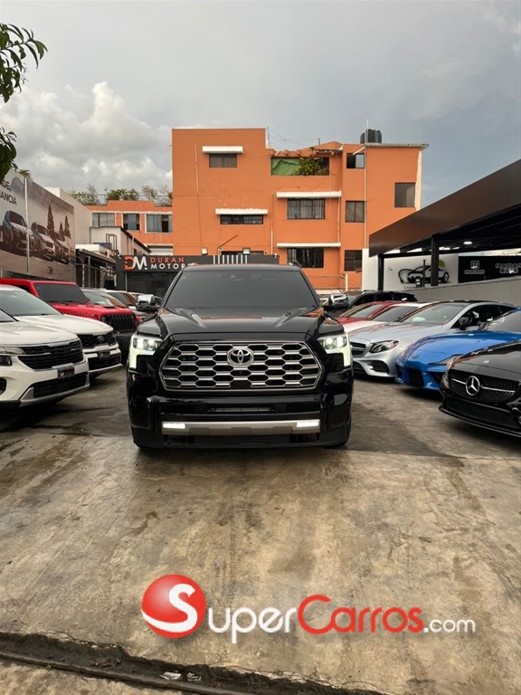 2023 Toyota Sequoia Capstone — foto 2 / 10