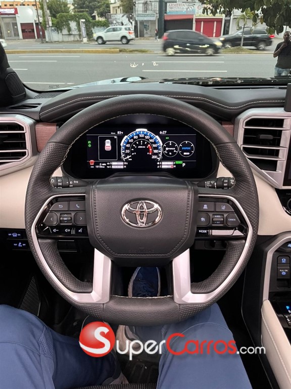 2023 Toyota Sequoia Capstone — foto 5 / 10