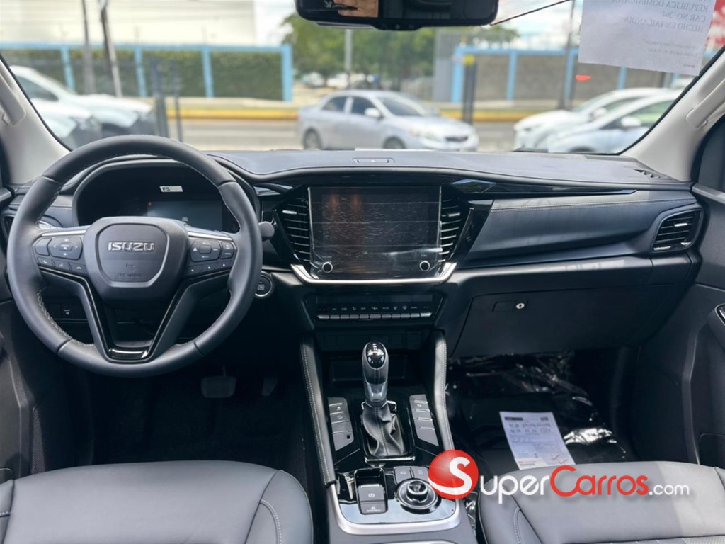 2027 Isuzu Mux — foto 4 / 12
