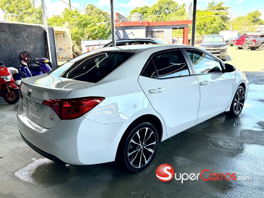 2019 Toyota Corolla SE — foto 7 / 11