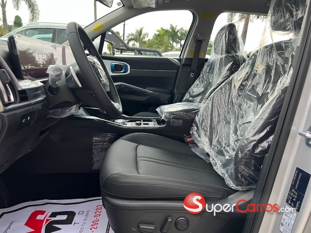 2026 Kia Sorento Luxury — foto 10 / 12