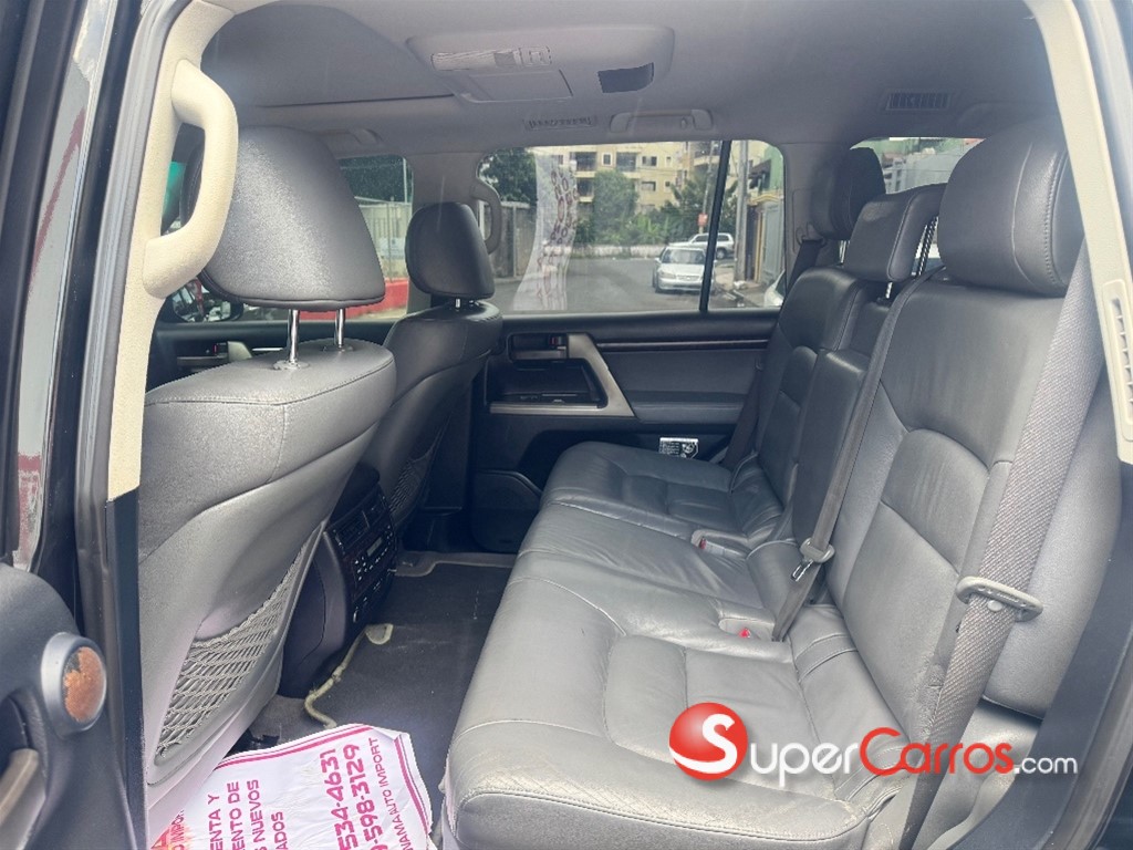 2009 Toyota Land Cruiser VXL — foto 7 / 12