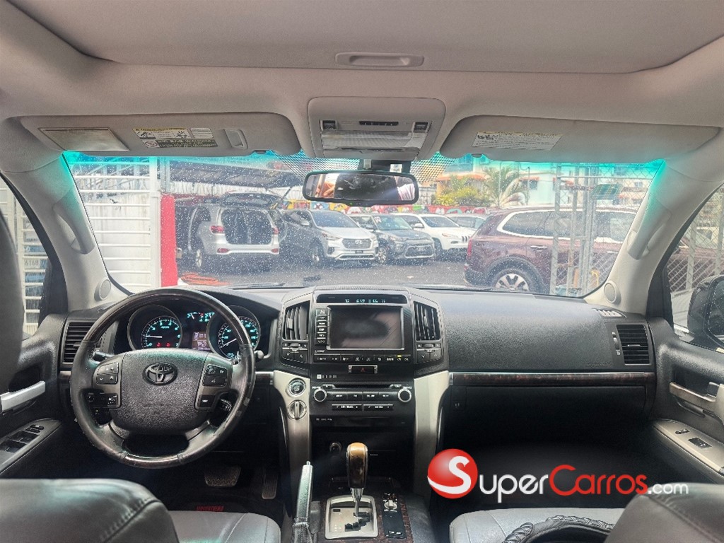 2009 Toyota Land Cruiser VXL — foto 9 / 12