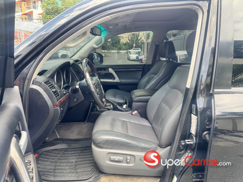 2009 Toyota Land Cruiser VXL — foto 10 / 12