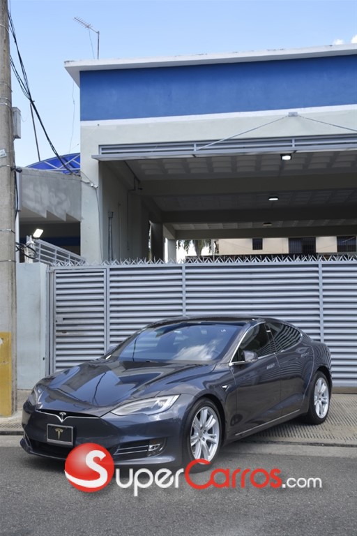 2020 Tesla Model S Long Range