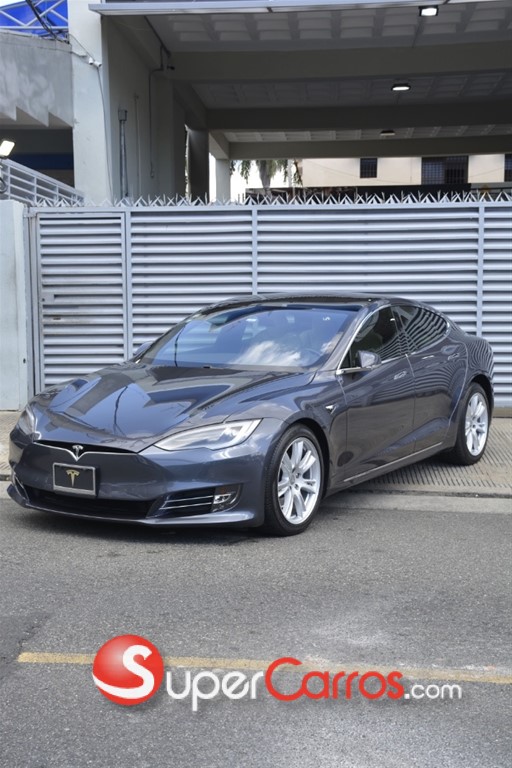 2020 Tesla Model S Long Range — foto 4 / 12