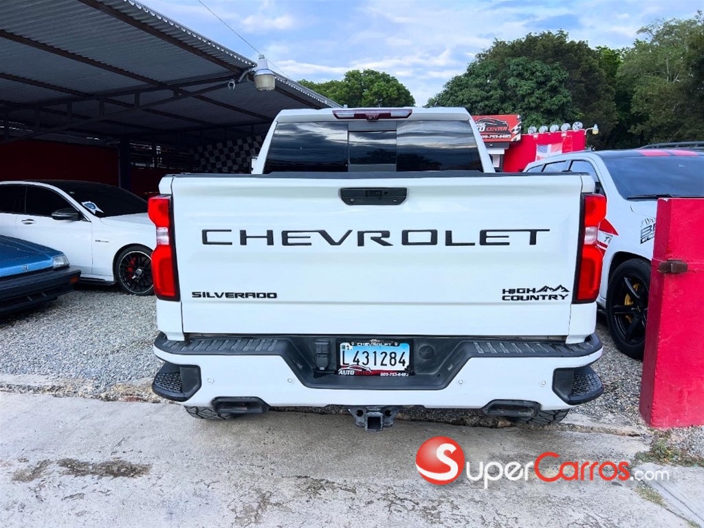 2021 Chevrolet Silverado High Country — foto 3 / 10