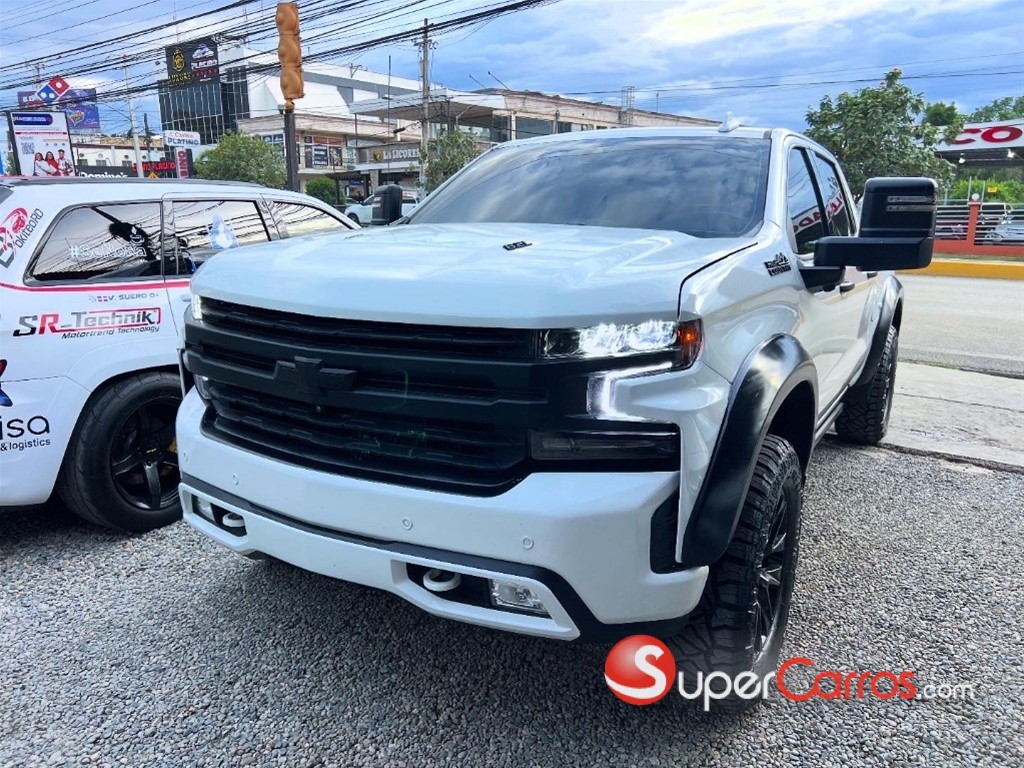 2021 Chevrolet Silverado High Country — foto 8 / 10