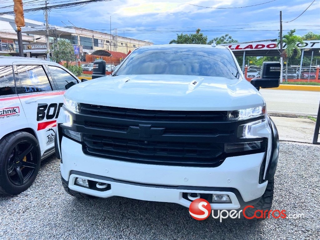 2021 Chevrolet Silverado High Country — foto 9 / 10