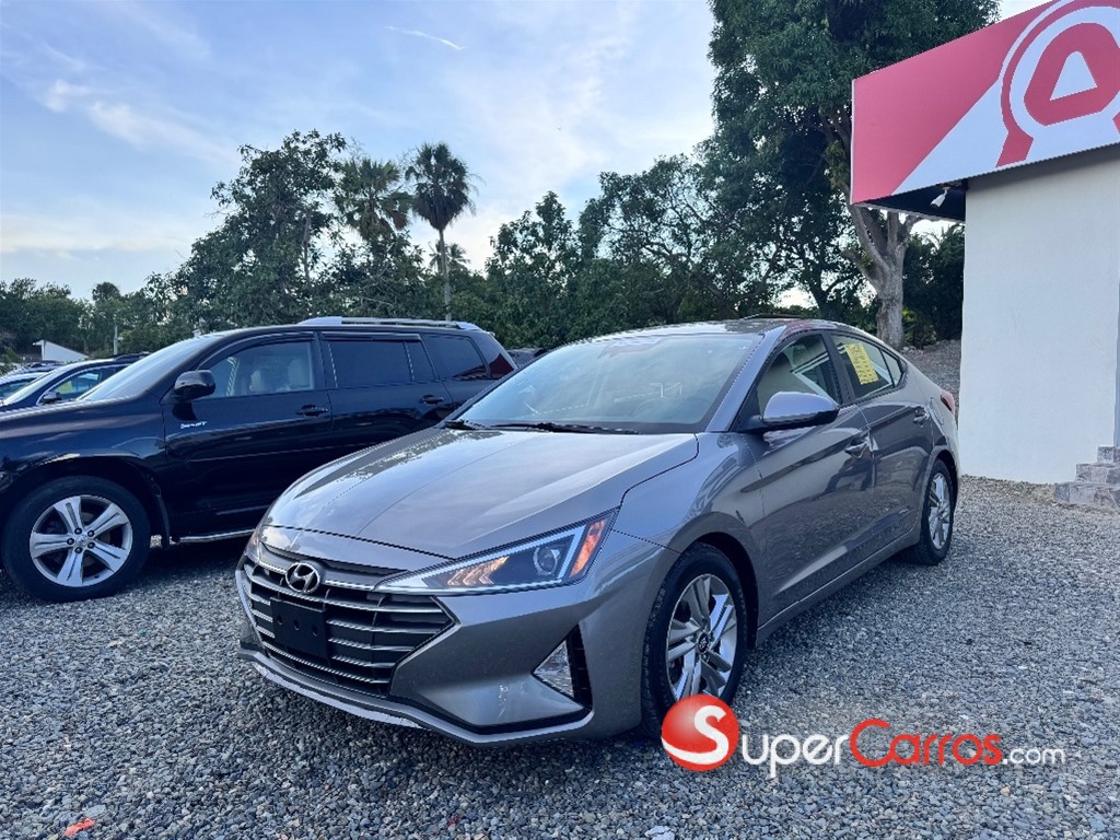 2020 Hyundai Elantra SEL — foto 2 / 9