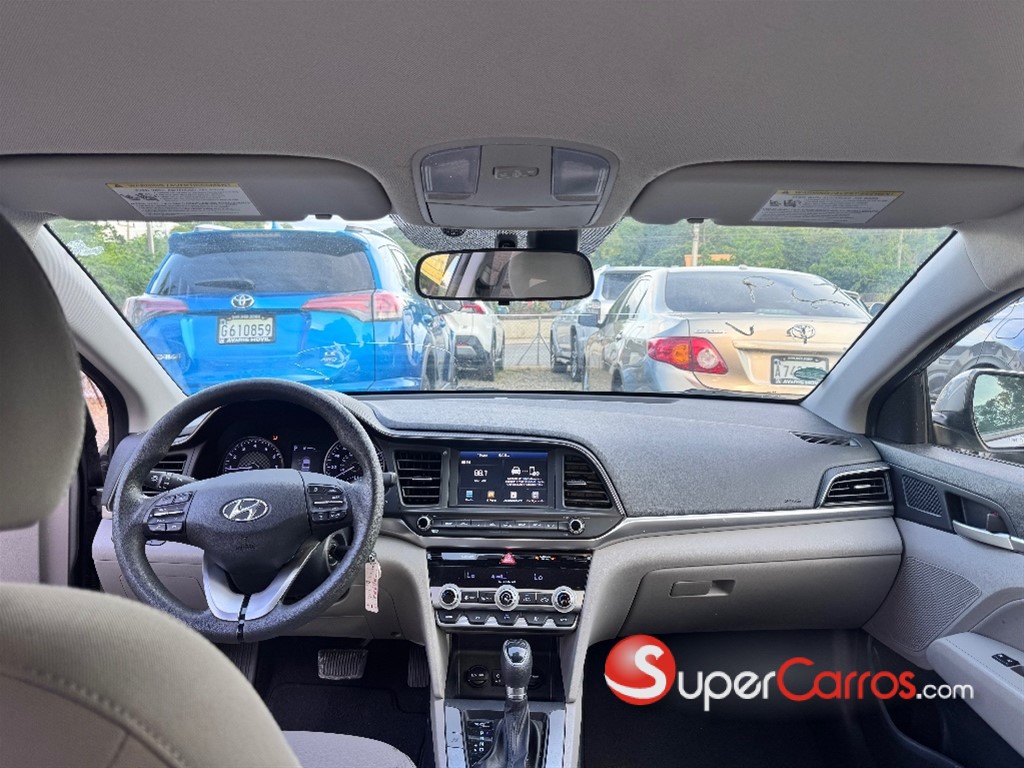 2020 Hyundai Elantra SEL — foto 7 / 9