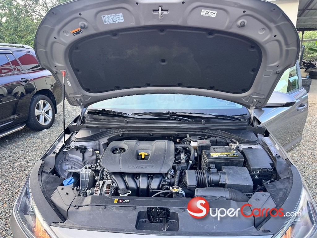 2020 Hyundai Elantra SEL — foto 9 / 9