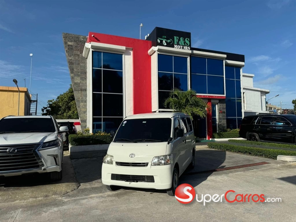 2017 Toyota Town-Ace