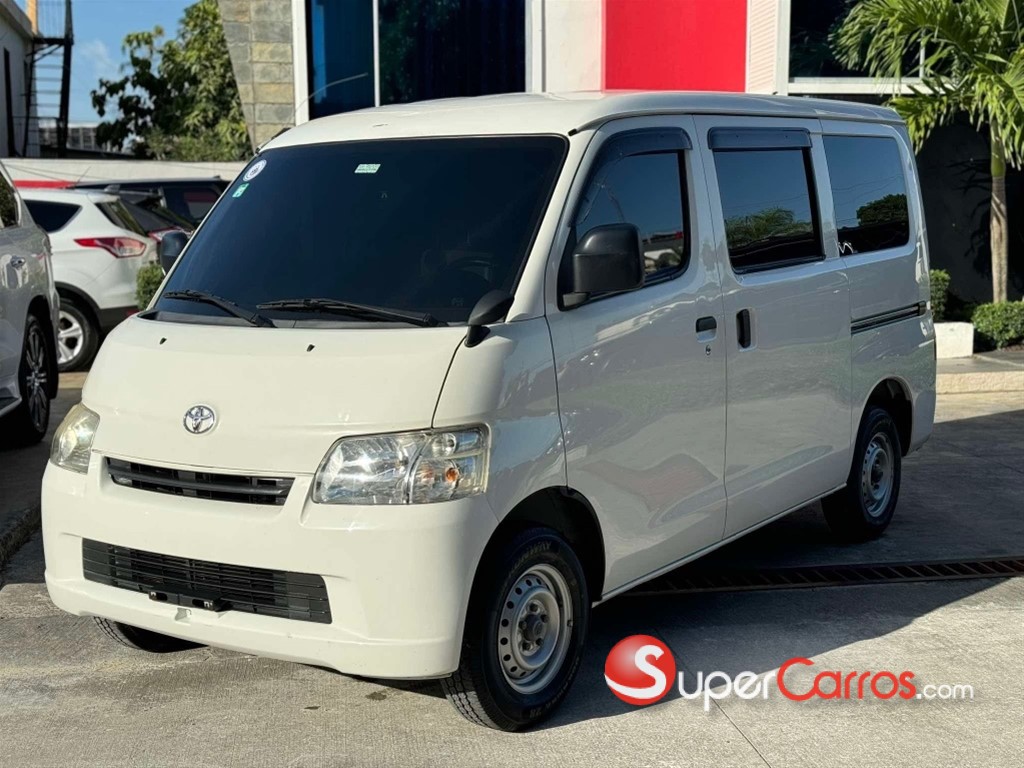 2017 Toyota Town-Ace — foto 2 / 11