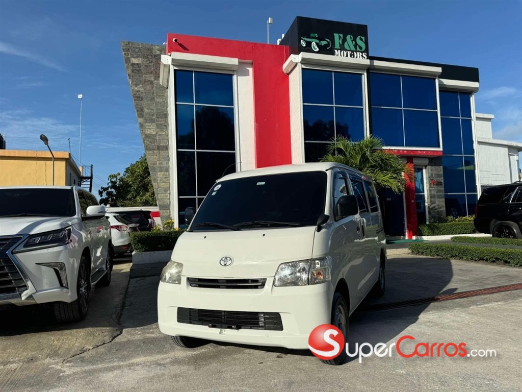 2017 Toyota Town-Ace — foto 3 / 11