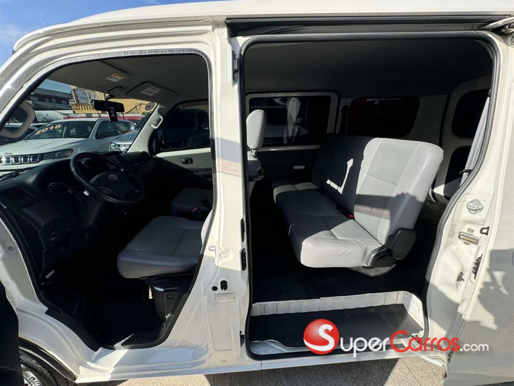 2017 Toyota Town-Ace — foto 9 / 11