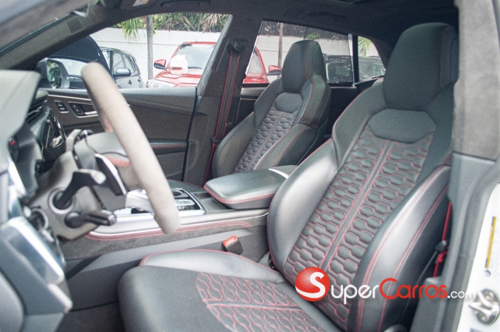 2021 Audi RS Q8 — foto 5 / 10