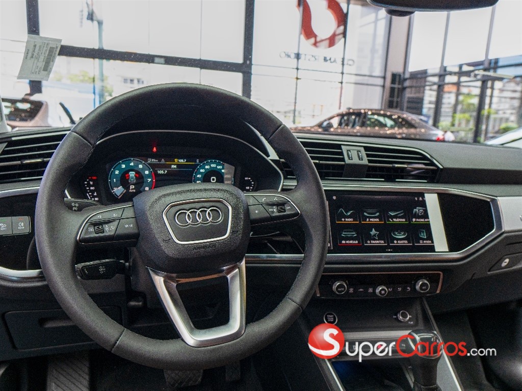 2025 Audi Q3 35 TFSI Advance Plus — foto 2 / 9