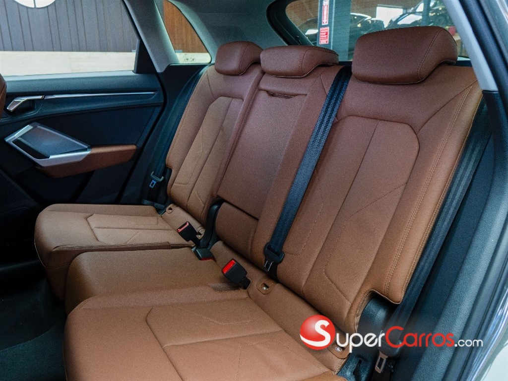 2025 Audi Q3 35 TFSI Advance Plus — foto 8 / 9